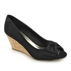 Canvas Bow Wedge Black size 7.5